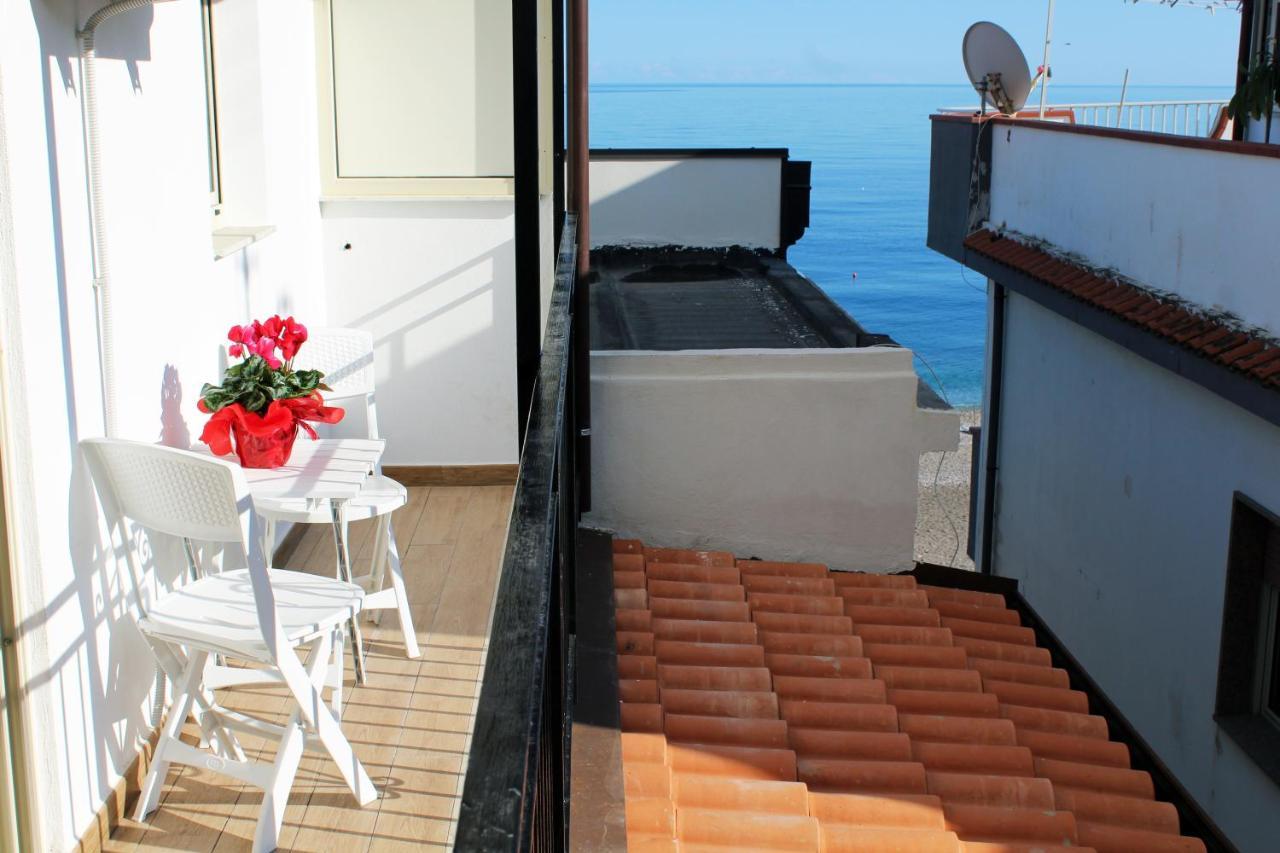 Ferienwohnung Casa Peppino Letojanni Exterior foto